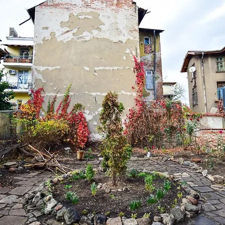 New Zen Apart + Private Garden, Solarium Sleeps 12 Apartament Sofia